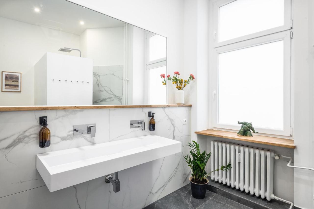 Riesiges Apartment Nahe Kudamm Sehr Schoner Altbau 123M2 Gross 12 Gaste 베를린 외부 사진